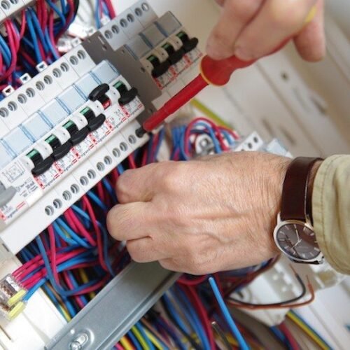 Remplacement d’un disjoncteur modulaire